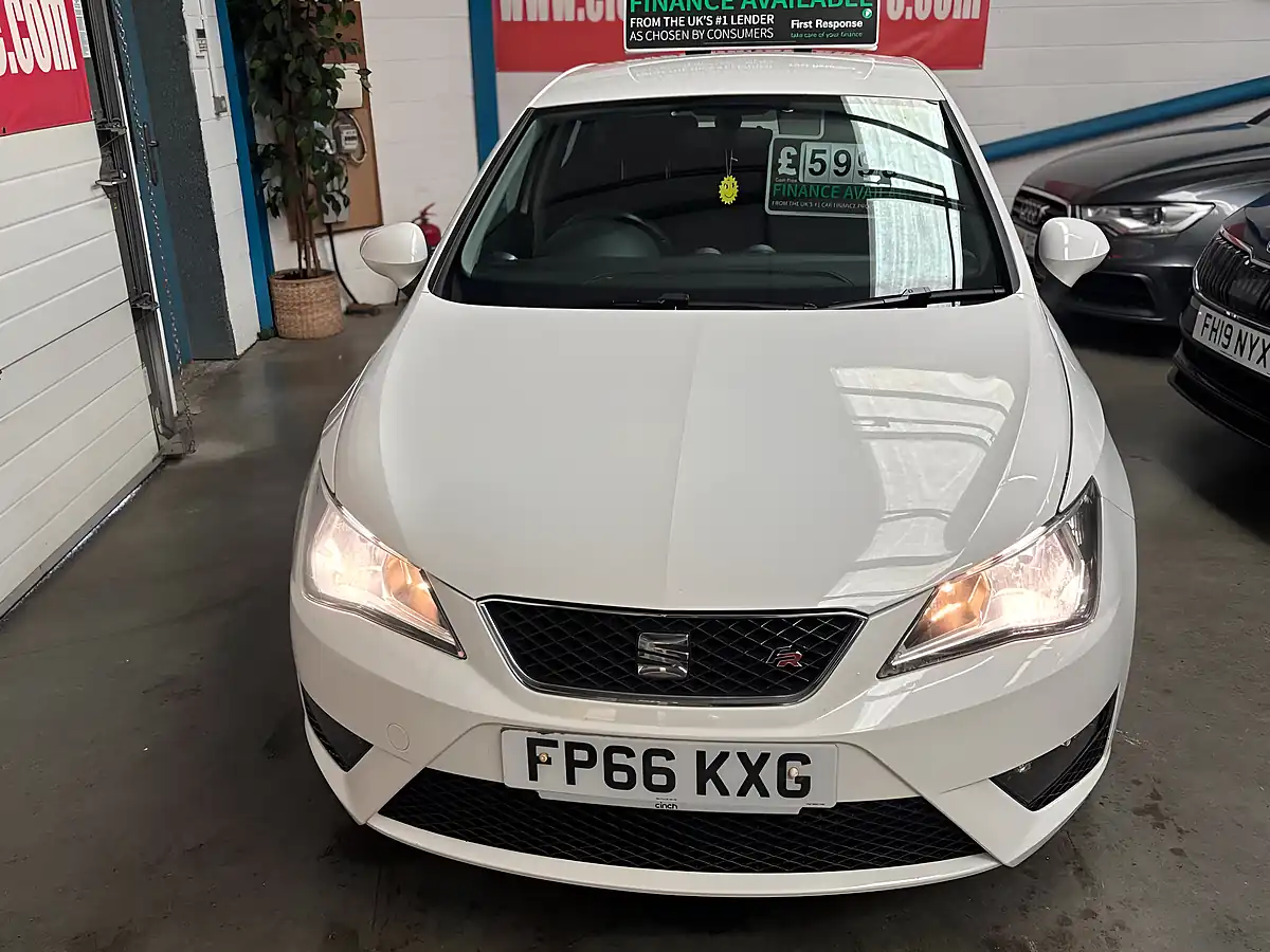 Used 2016 SEAT Ibiza Fr White - Interior and Exterior details 6