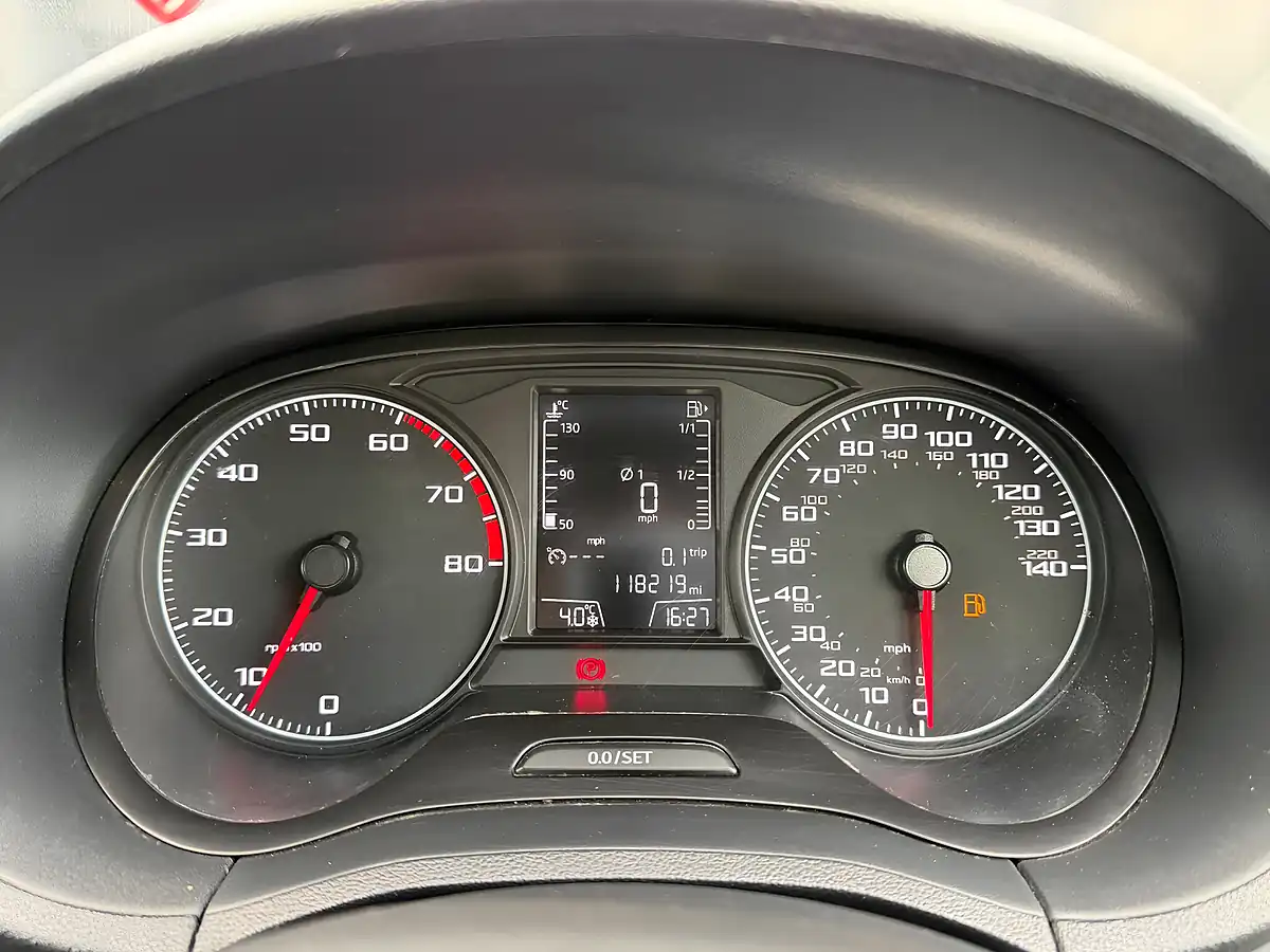Used 2016 SEAT Ibiza Sol Sport Coupe Blue - Interior and Exterior details 12