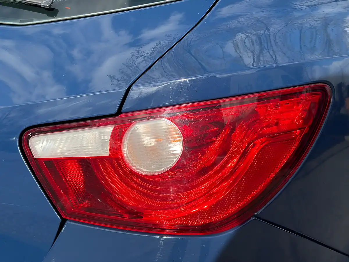 Used 2016 SEAT Ibiza Sol Sport Coupe Blue - Interior and Exterior details 18