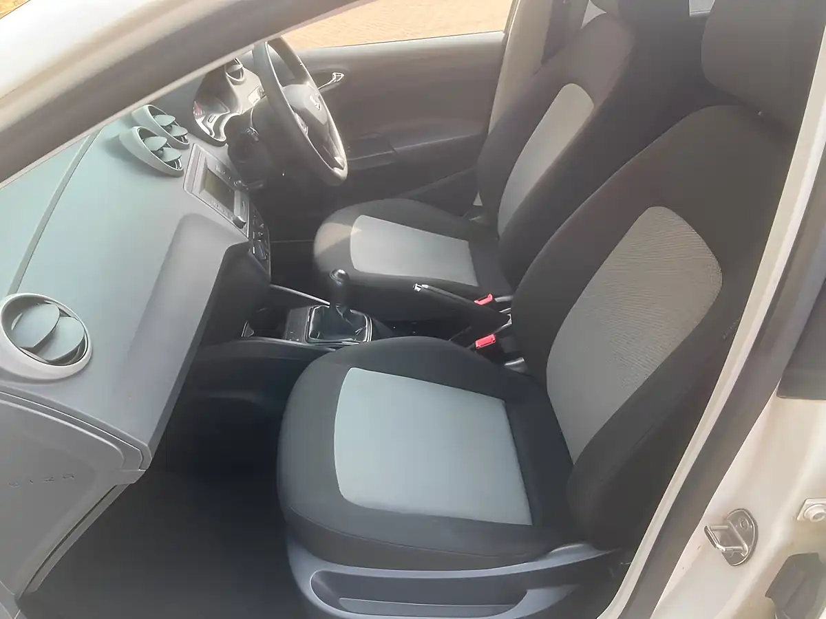 Used 2016 SEAT Ibiza Sol White - Interior and Exterior details 15