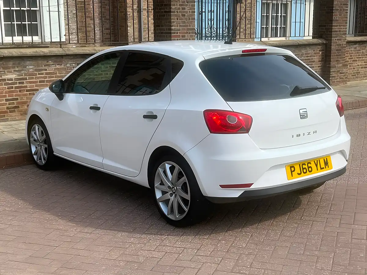 Used 2016 SEAT Ibiza Sol White - Interior and Exterior details 17