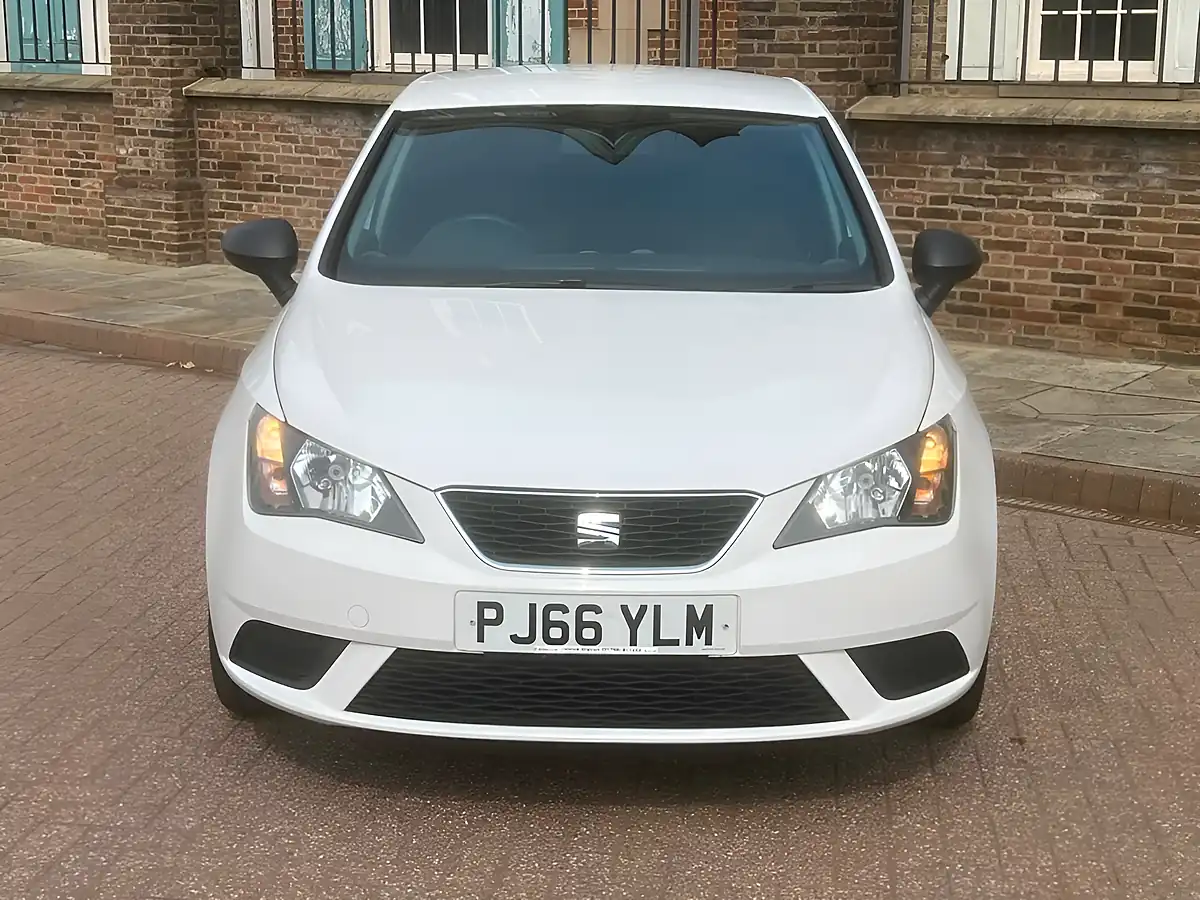 Used 2016 SEAT Ibiza Sol White - Interior and Exterior details 3