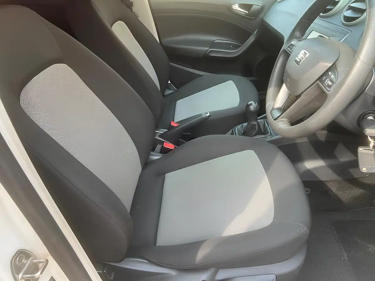 Used 2016 SEAT Ibiza Sol White - Interior and Exterior details 5