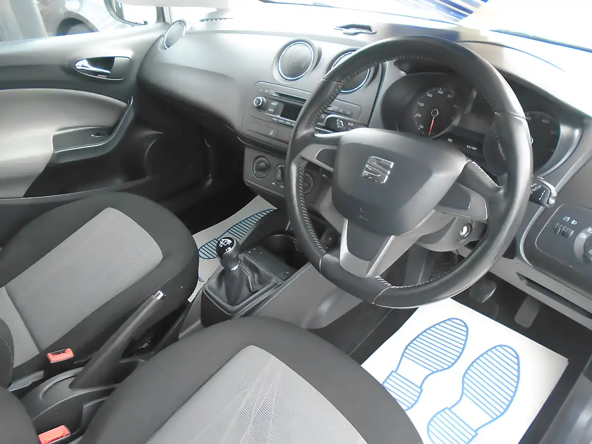 Used 2016 SEAT Ibiza Toca White - Interior and Exterior details 11