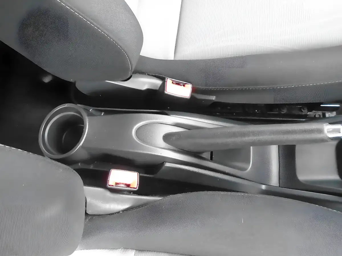 Used 2016 SEAT Ibiza Toca White - Interior and Exterior details 16
