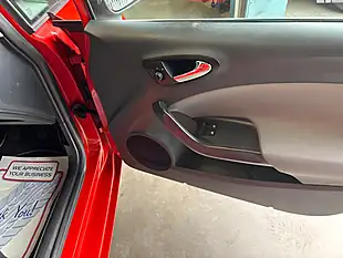 Used 2016 SEAT Ibiza Vista Red - Interior and Exterior details 13
