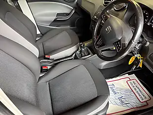Used 2016 SEAT Ibiza Vista Red - Interior and Exterior details 15