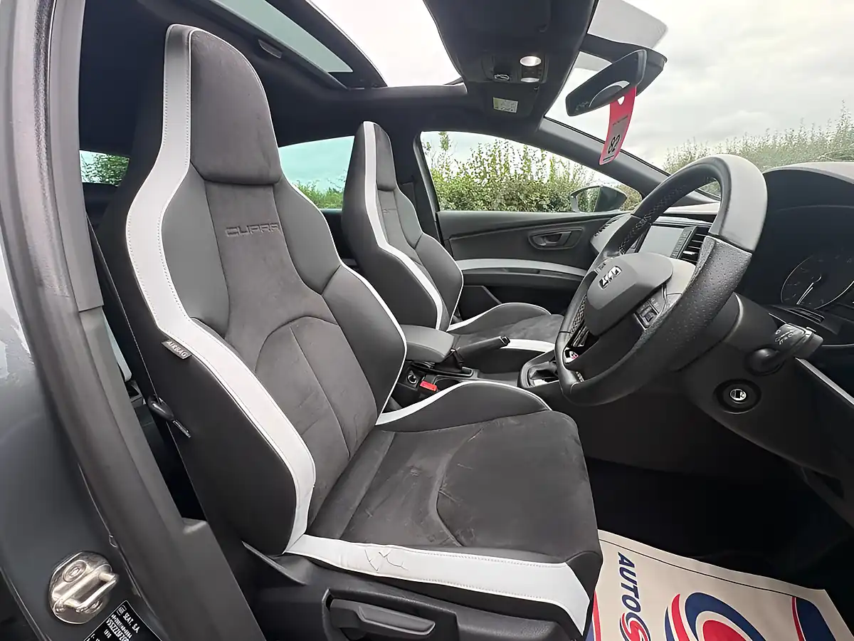 Used 2016 SEAT Leon Cupra 290 Black Grey - Interior and Exterior details 10