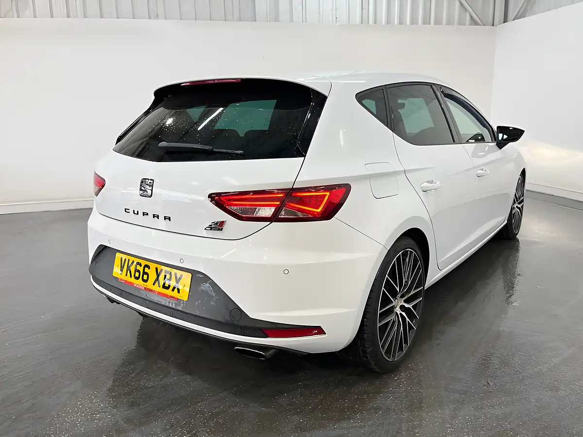 Used 2016 SEAT Leon Cupra 290 White - Interior and Exterior details 14