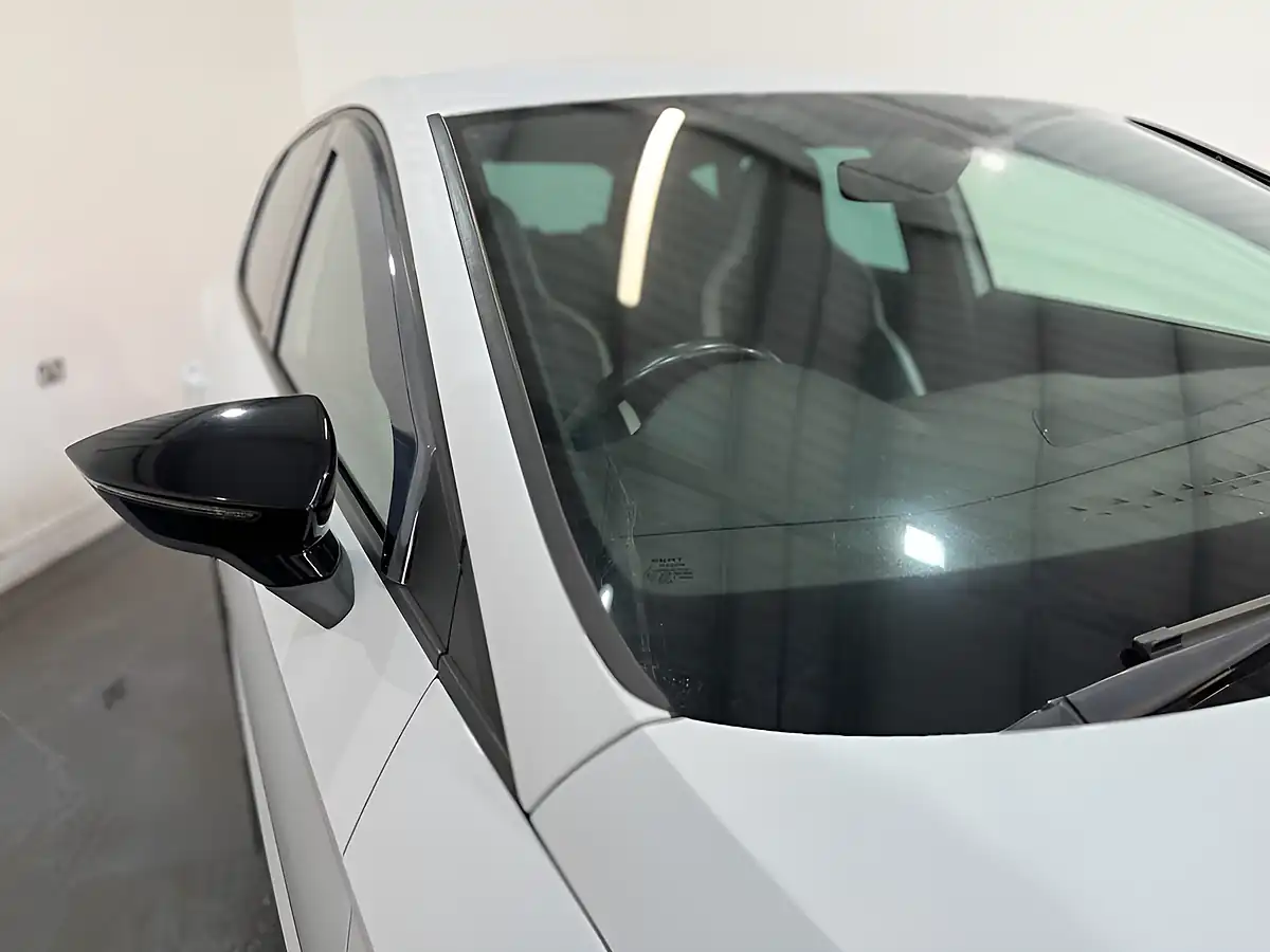 Used 2016 SEAT Leon Cupra 290 White - Interior and Exterior details 6