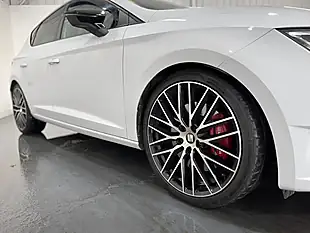 Used 2016 SEAT Leon Cupra 290 White - Interior and Exterior details 8