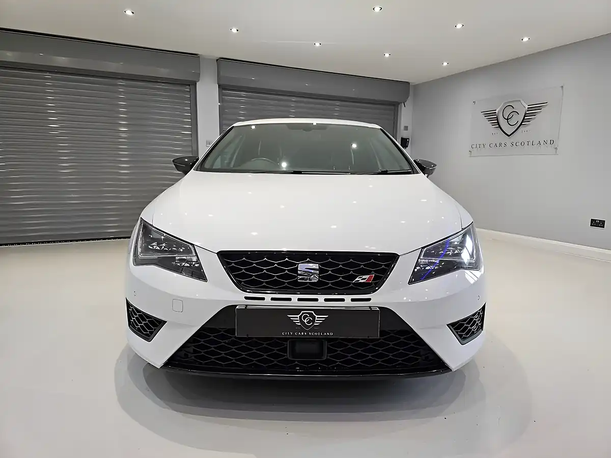 Used 2016 SEAT Leon Cupra White - Interior and Exterior details 2