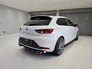 Used 2016 SEAT Leon Cupra White - Interior and Exterior details 4