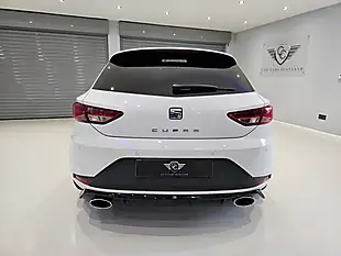 Used 2016 SEAT Leon Cupra White - Interior and Exterior details 5