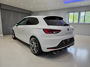 Used 2016 SEAT Leon Cupra White - Interior and Exterior details 6