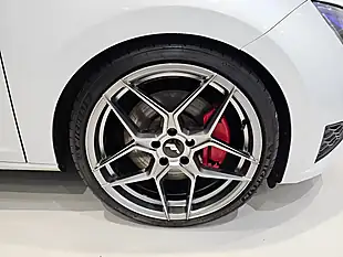 Used 2016 SEAT Leon Cupra White - Interior and Exterior details 8