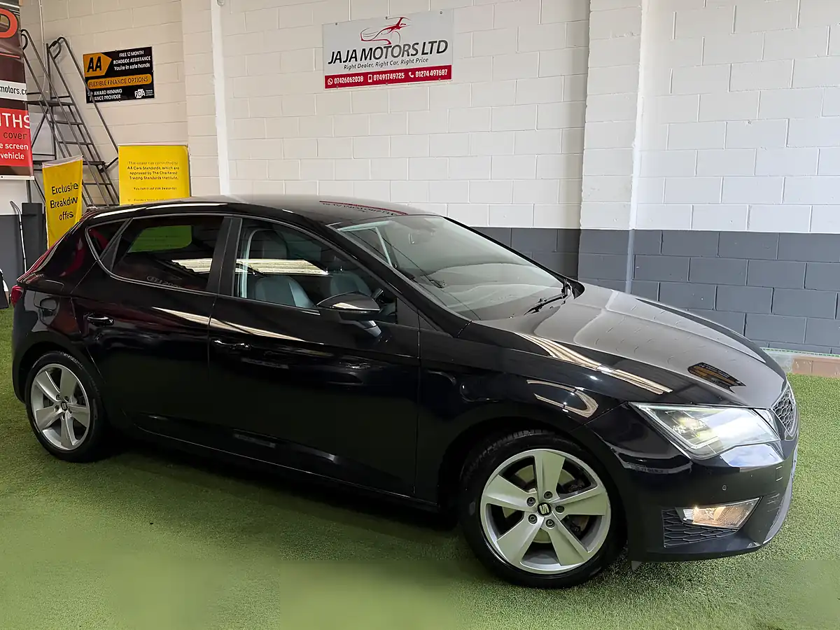 Used 2016 SEAT Leon Fr Black - Interior and Exterior details 10