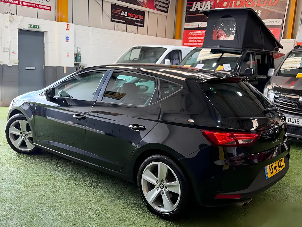 Used 2016 SEAT Leon Fr Black - Interior and Exterior details 6