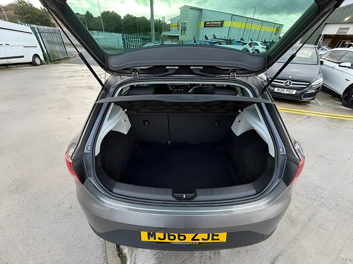 Used 2016 SEAT Leon Fr Grey - Interior and Exterior details 18