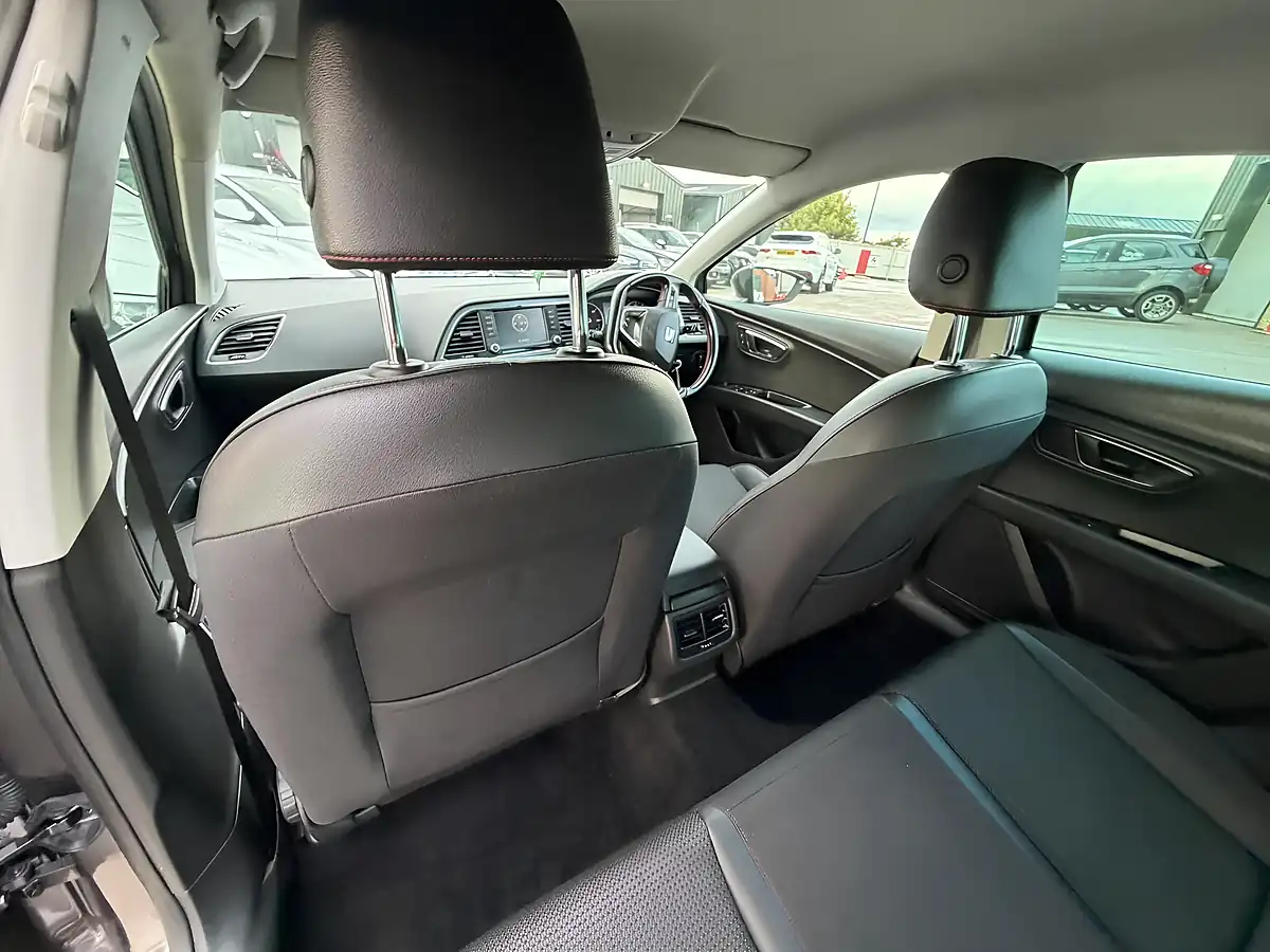 Used 2016 SEAT Leon Fr Grey - Interior and Exterior details 19