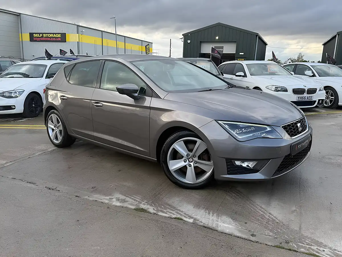 Used 2016 SEAT Leon Fr Grey - Interior and Exterior details 2