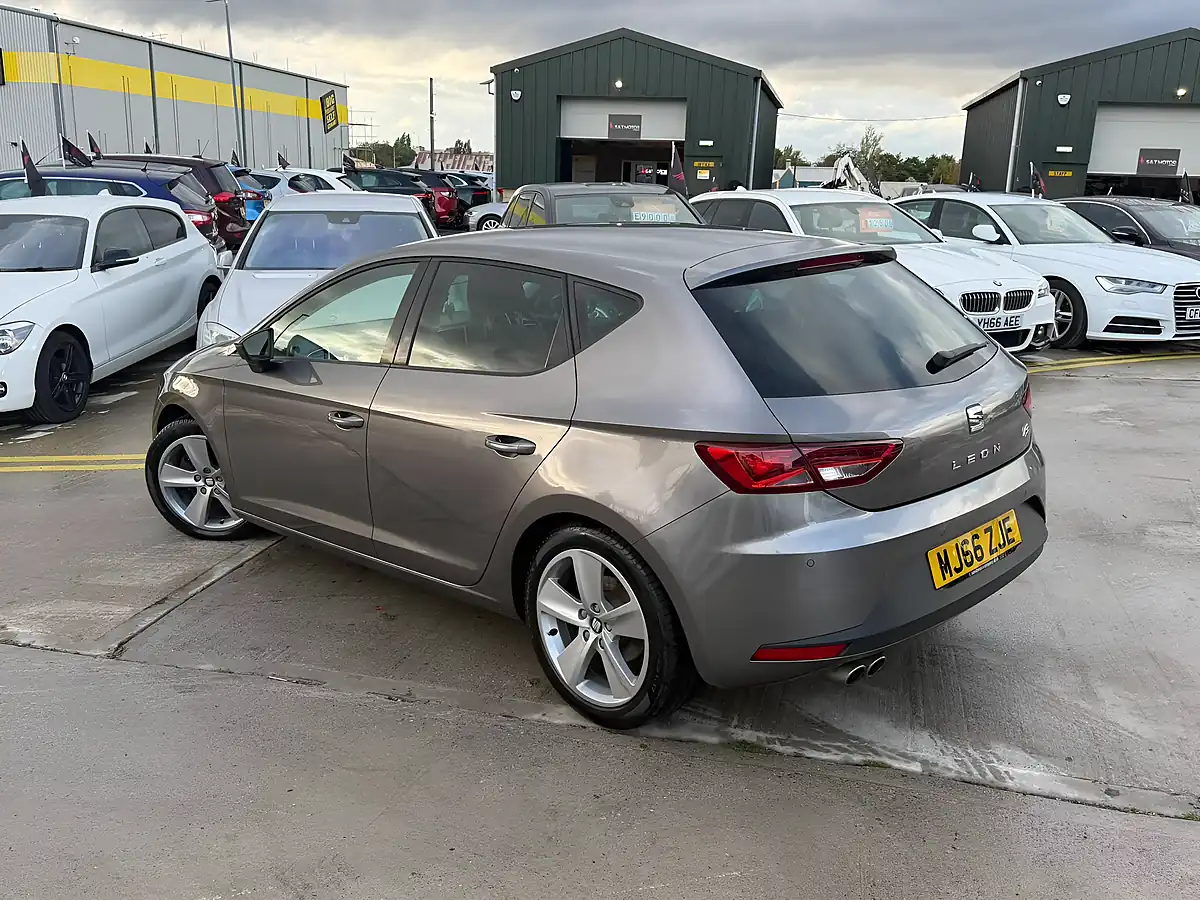 Used 2016 SEAT Leon Fr Grey - Interior and Exterior details 5