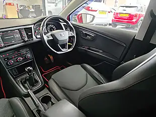 Used 2016 SEAT Leon Fr Red - Interior and Exterior details 12