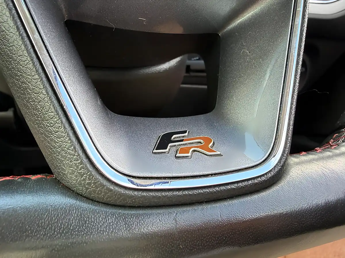 Used 2016 SEAT Leon Fr Sport Blue - Interior and Exterior details 12