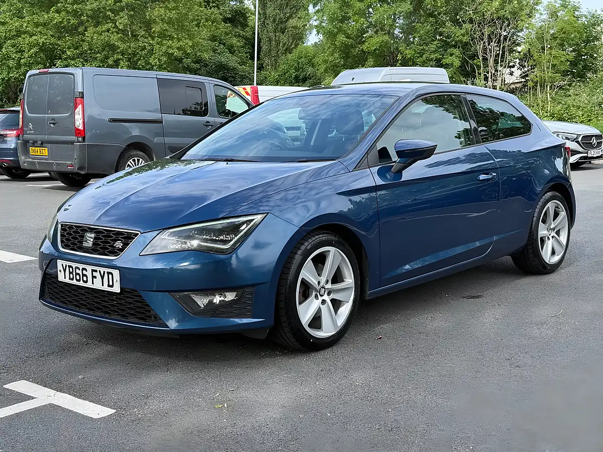 Used 2016 SEAT Leon Fr Sport Blue - Interior and Exterior details 2