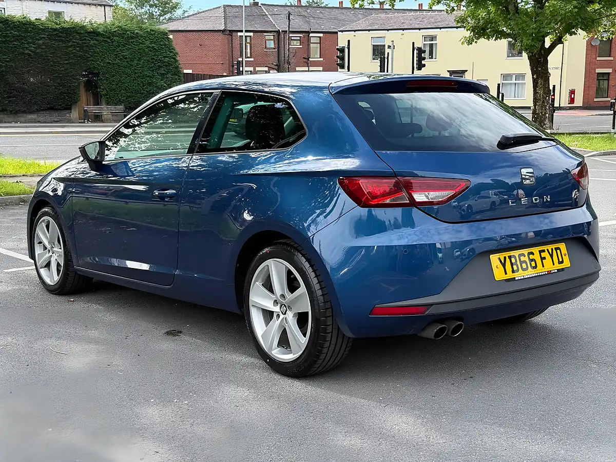 Used 2016 SEAT Leon Fr Sport Blue - Interior and Exterior details 5