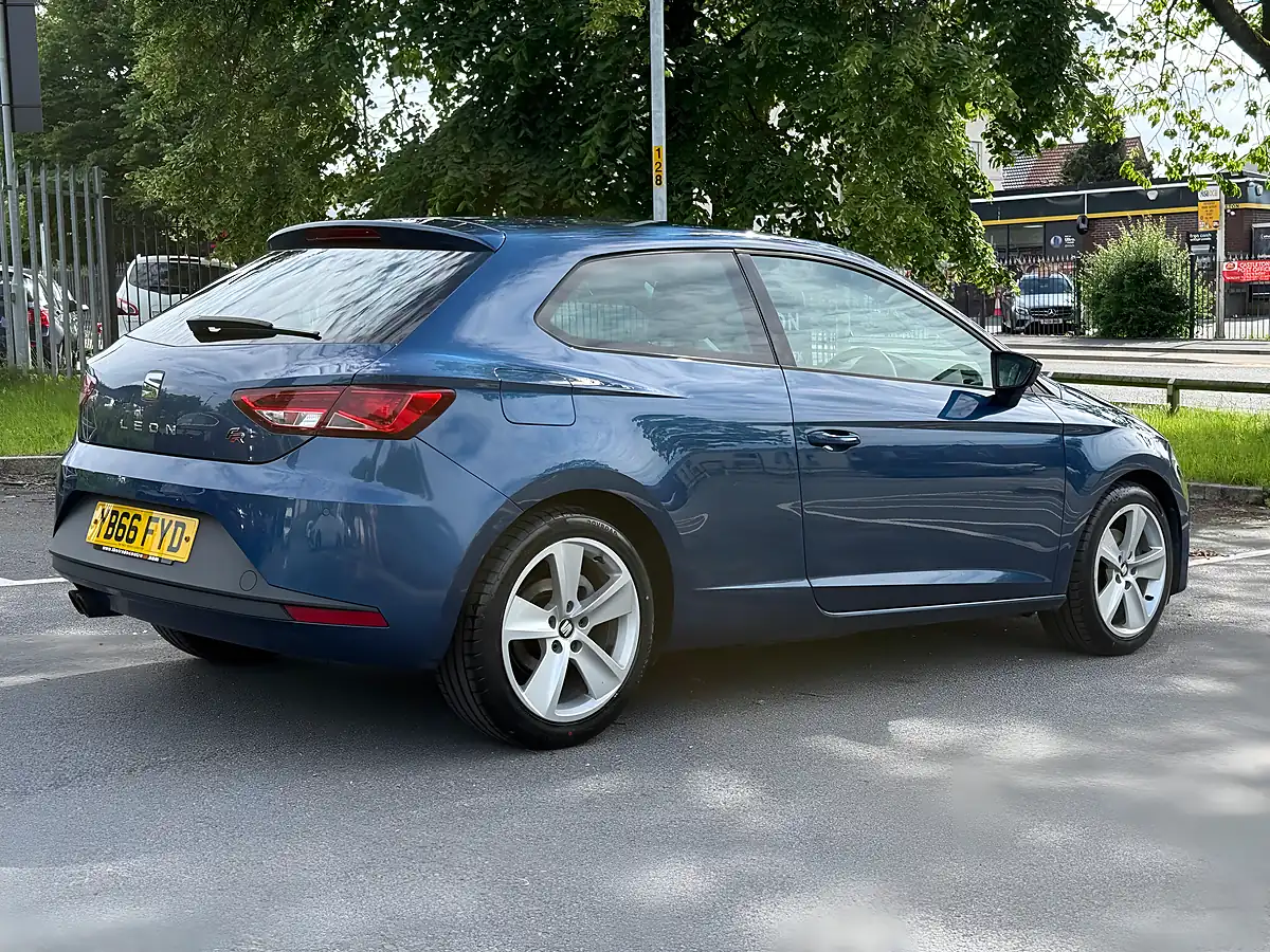 Used 2016 SEAT Leon Fr Sport Blue - Interior and Exterior details 6
