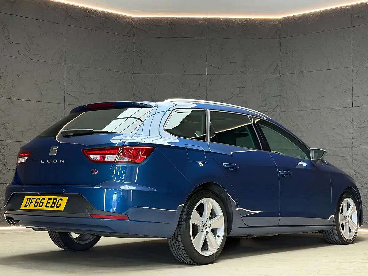 Used 2016 SEAT Leon Fr Sport Tourer Mediterranean Blue - Interior and Exterior details 12