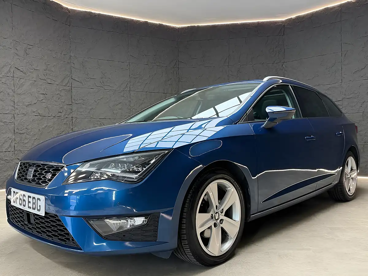 Used 2016 SEAT Leon Fr Sport Tourer Mediterranean Blue - Interior and Exterior details 2