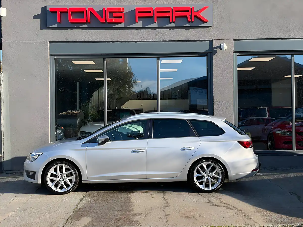 Used 2016 SEAT Leon Fr Sport Tourer Silver - Interior and Exterior details 4