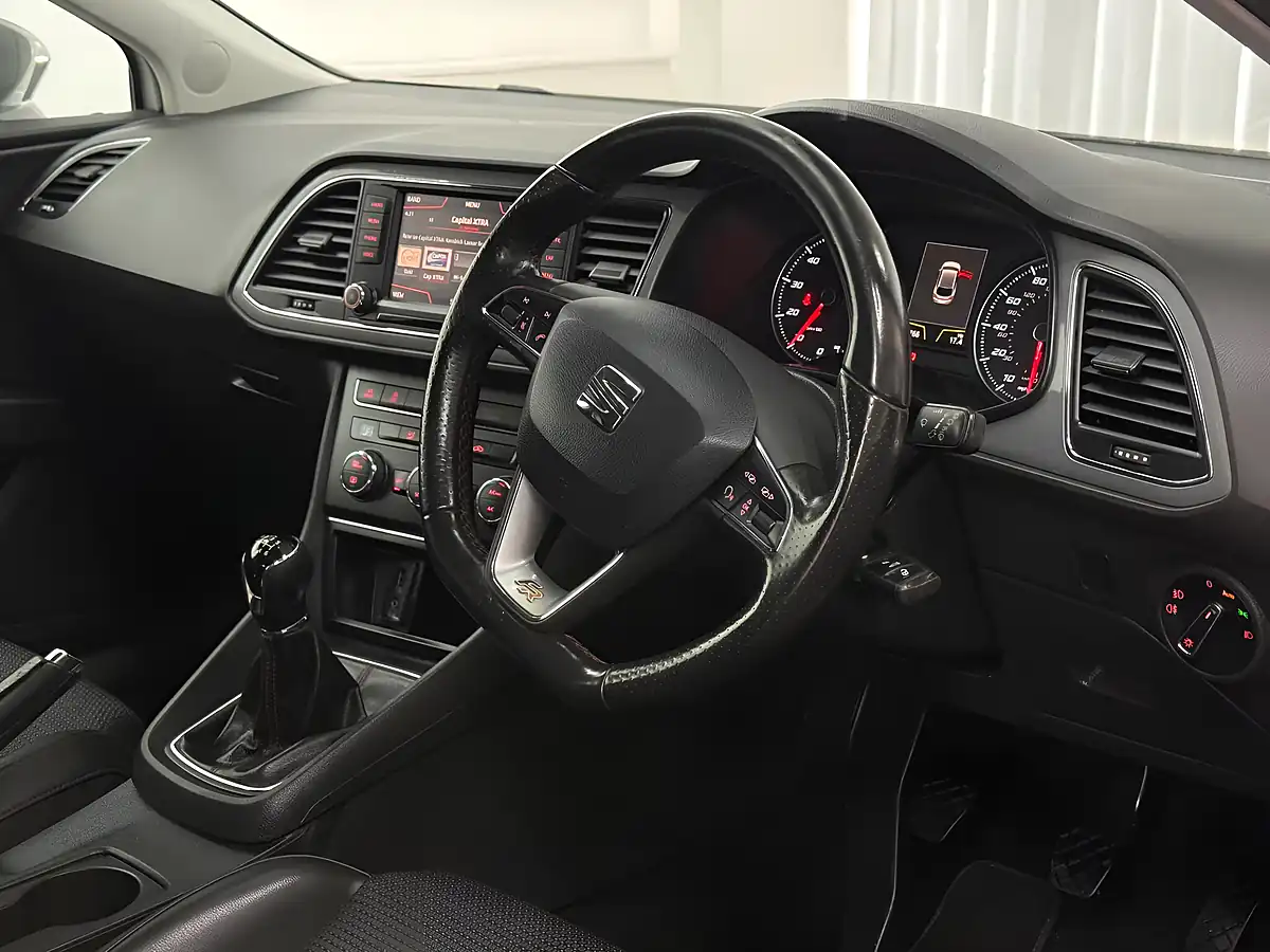 Used 2016 SEAT Leon Fr Sport White - Interior and Exterior details 2