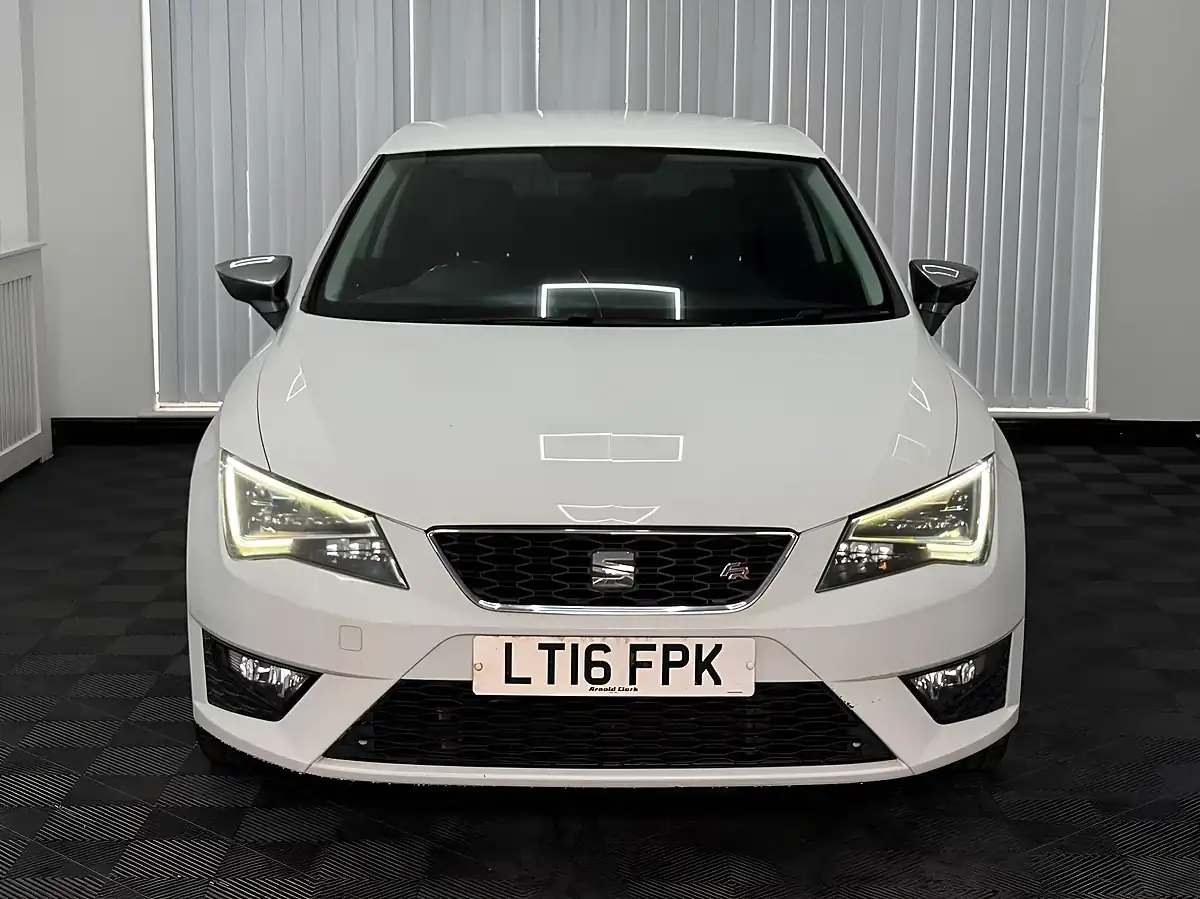 Used 2016 SEAT Leon Fr Sport White - Interior and Exterior details 5