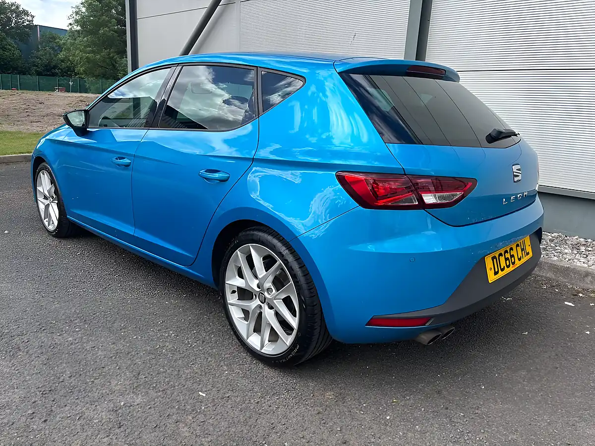 Used 2016 SEAT Leon Fr Technology Blue - Interior and Exterior details 10
