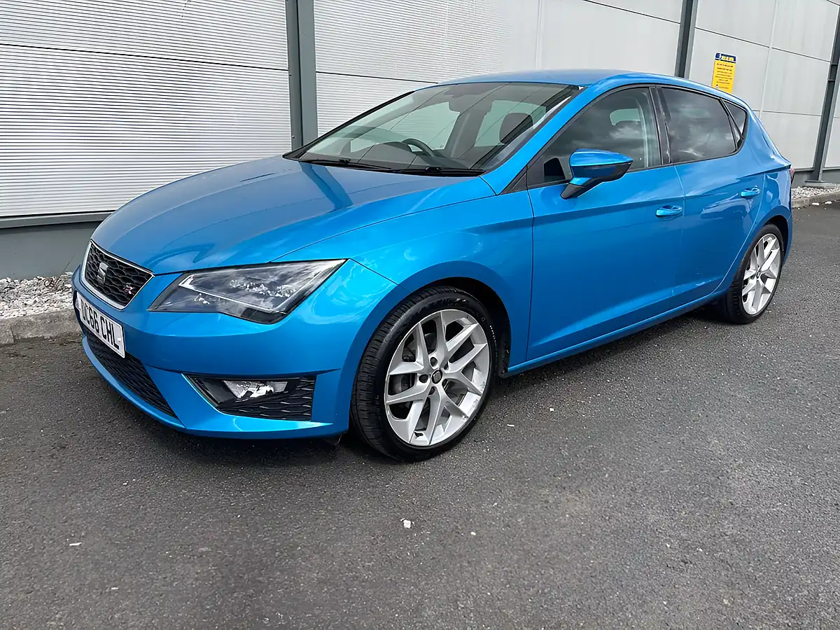 Used 2016 SEAT Leon Fr Technology Blue - Interior and Exterior details 6