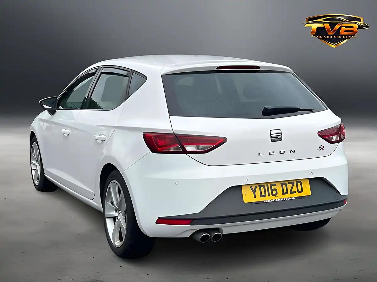 Used 2016 SEAT Leon Fr Technology White - Interior and Exterior details 4
