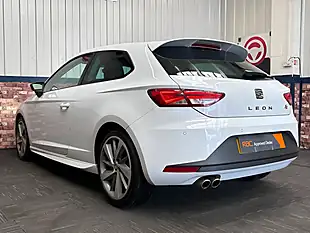 Used 2016 SEAT Leon Fr Titanium White - Interior and Exterior details 15