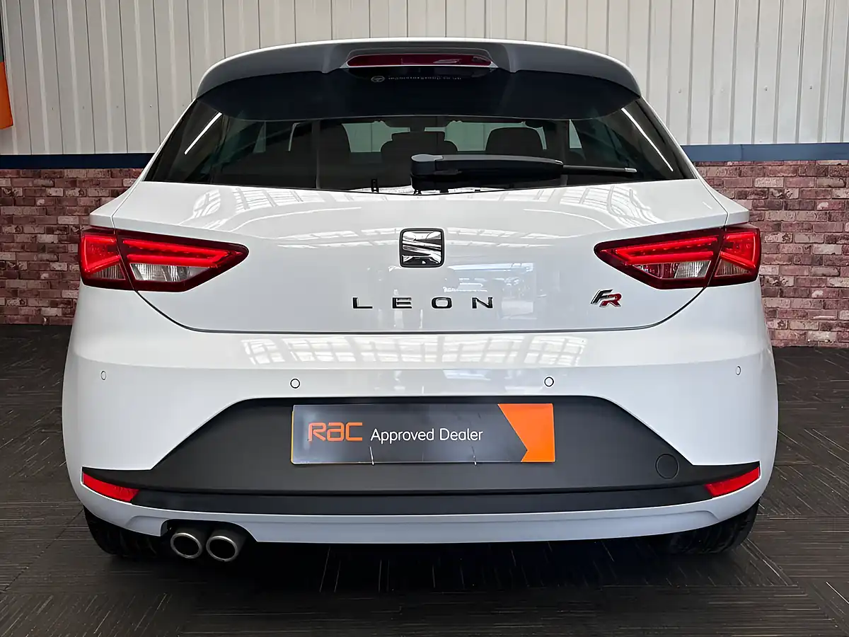Used 2016 SEAT Leon Fr Titanium White - Interior and Exterior details 16