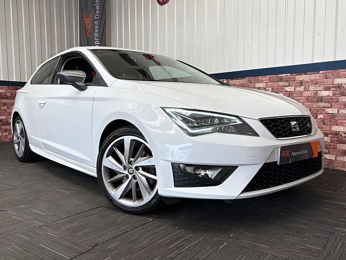 Used 2016 SEAT Leon Fr Titanium White - Interior and Exterior details 3