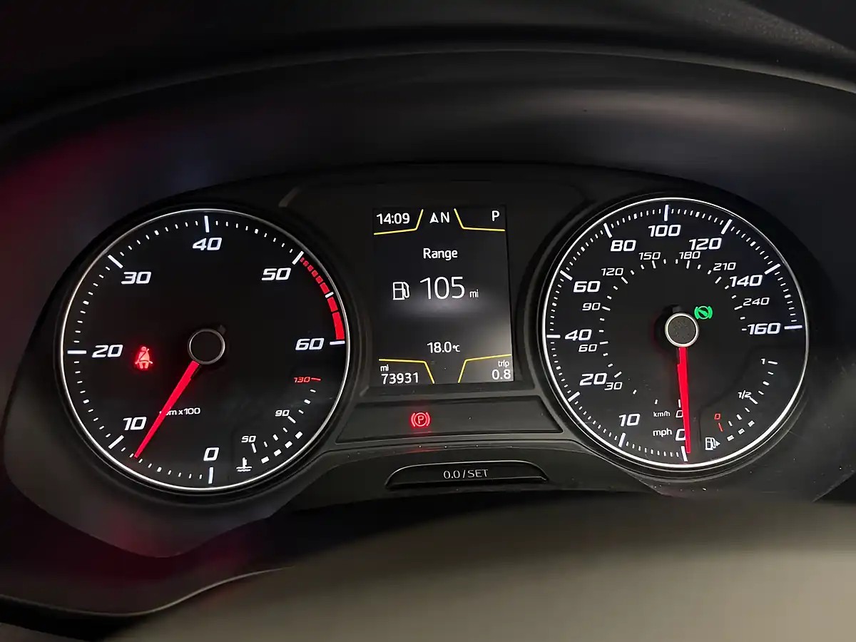 Used 2016 SEAT Leon Fr Titanium White - Interior and Exterior details 6