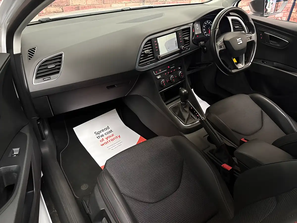 Used 2016 SEAT Leon Fr Titanium White - Interior and Exterior details 7