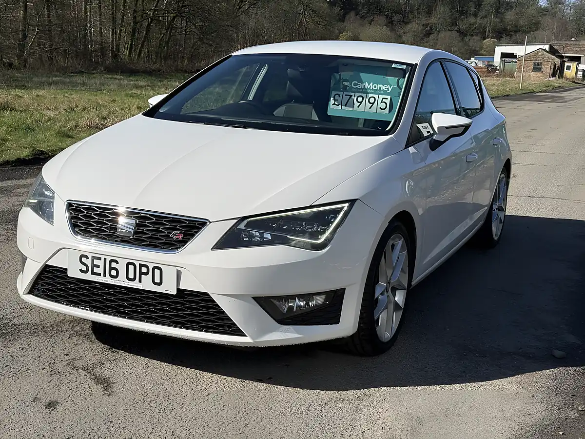 Used 2016 SEAT Leon Fr White - Interior and Exterior details 10