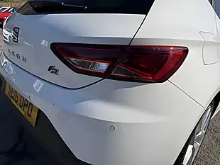 Used 2016 SEAT Leon Fr White - Interior and Exterior details 13