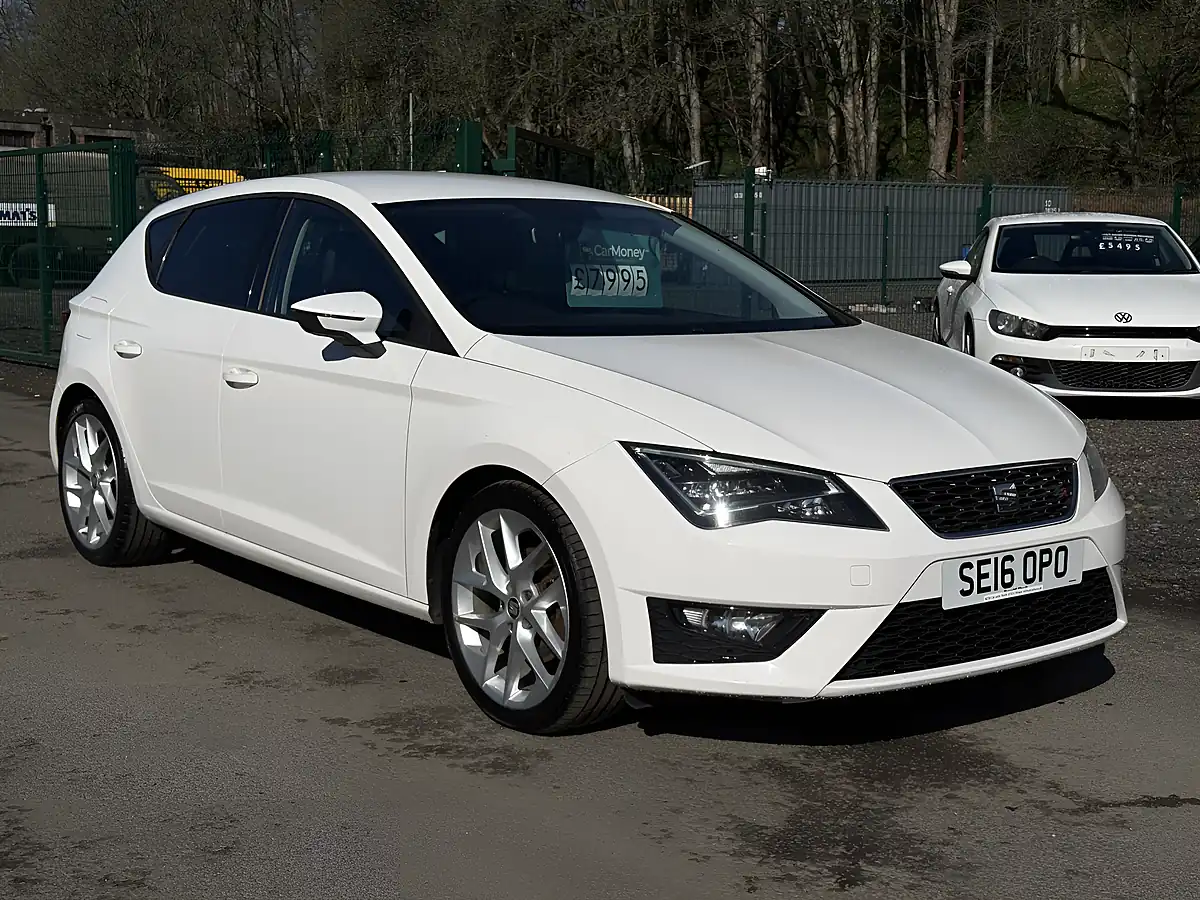 Used 2016 SEAT Leon Fr White - Interior and Exterior details 3