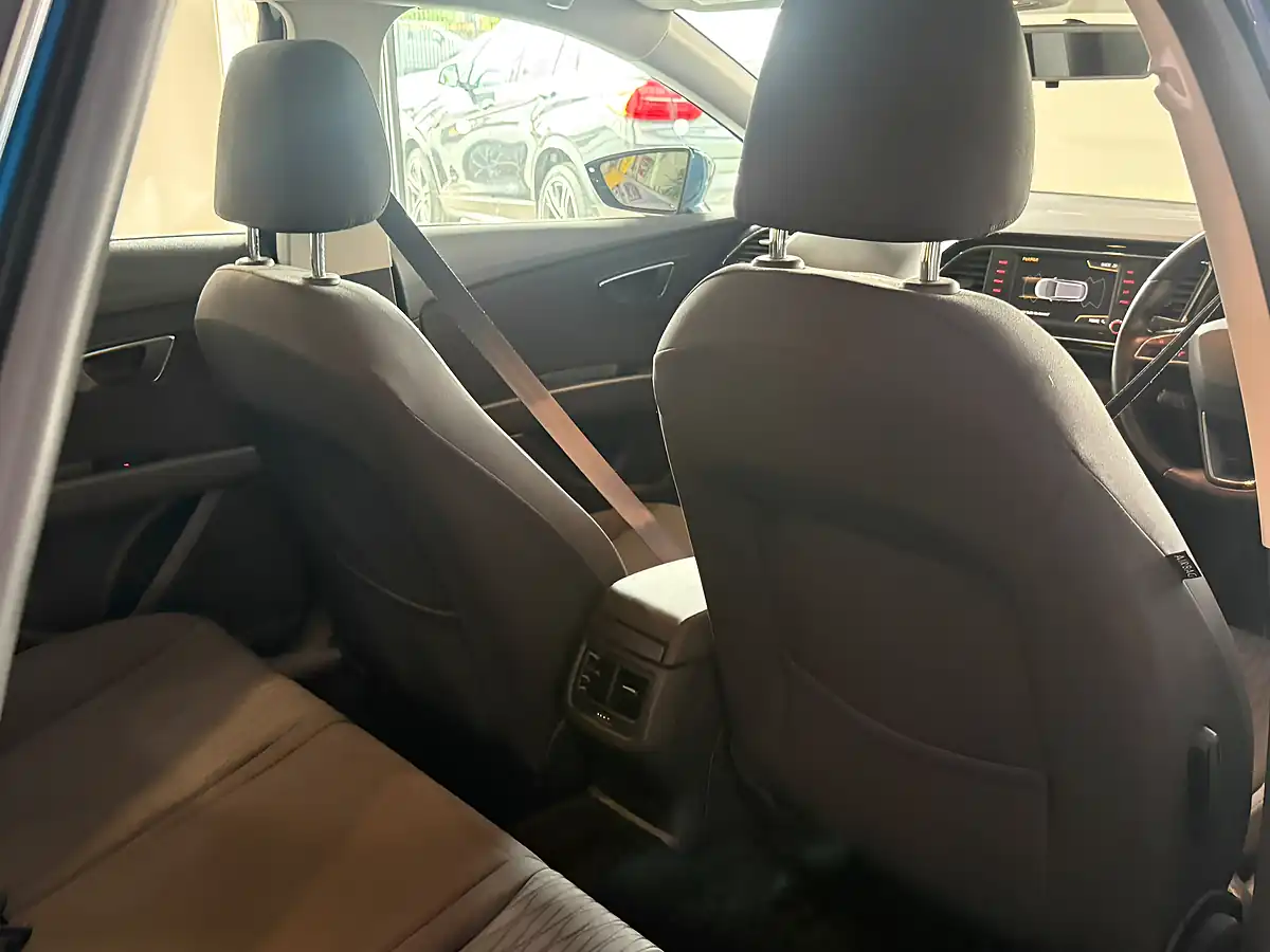 Used 2016 SEAT Leon Se Blue - Interior and Exterior details 12