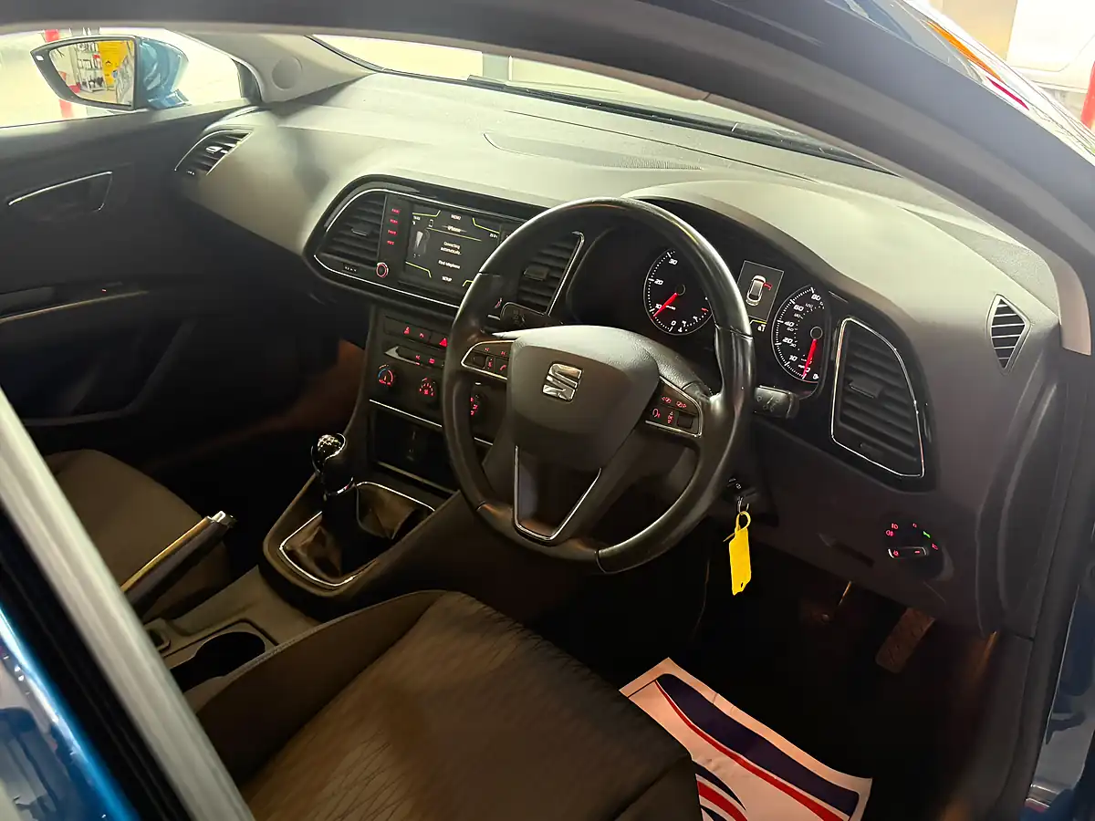 Used 2016 SEAT Leon Se Blue - Interior and Exterior details 14