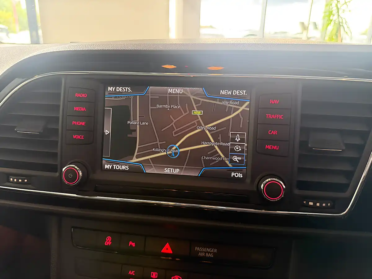 Used 2016 SEAT Leon Se Blue - Interior and Exterior details 15